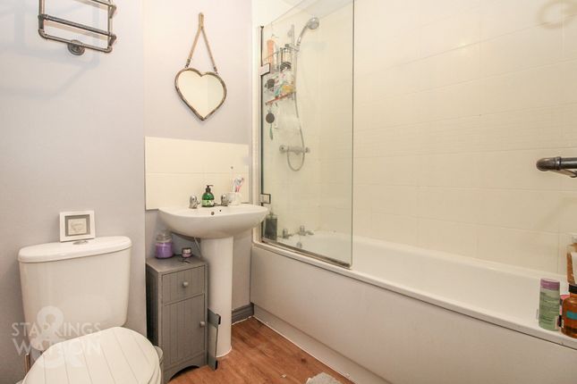 32 Canberra Road, Thetford photo 4