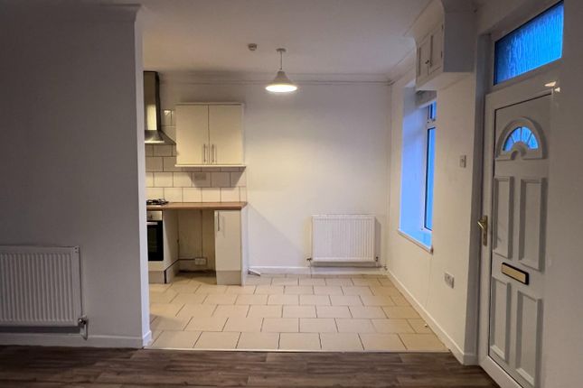 14, Blaenogwr Terrace, Nantymoel photo 5
