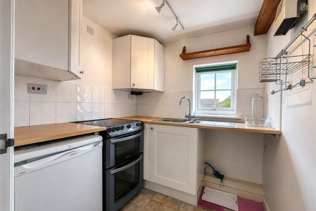 Flat 2, Granary Court,, Birthorpe Road, Sleaford photo 3