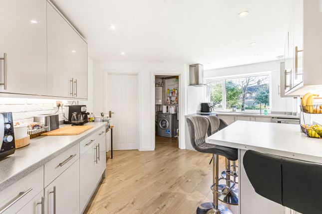 11, Barleycroft Green, Hertfordshire photo 4