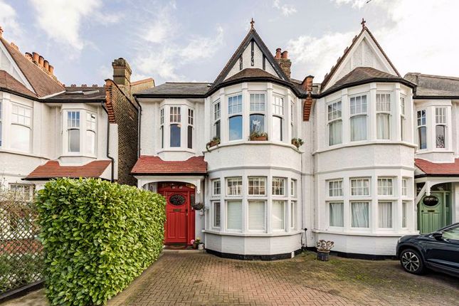 Thumbnail Flat for sale in St. Georges Road, Palmers Green, London