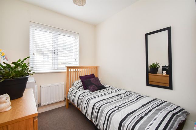 End terrace house for sale in Woodlands Way, Hastings
