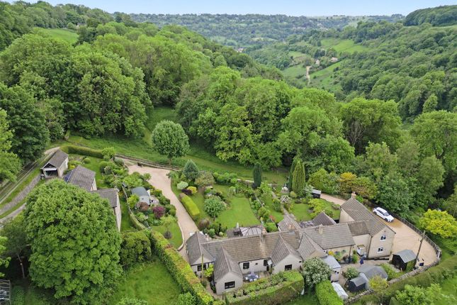 2-bed house on Somerlea, Stroud, £495,000