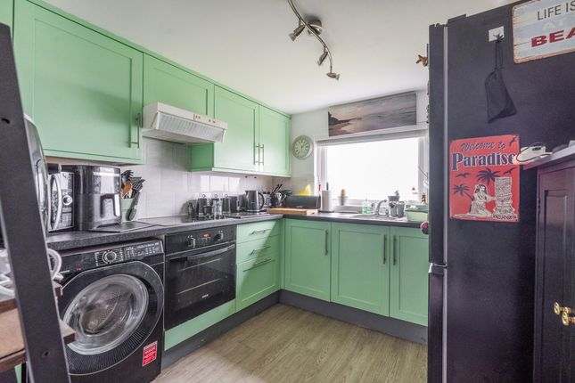 412 The Glebe, Great Yarmouth photo 4