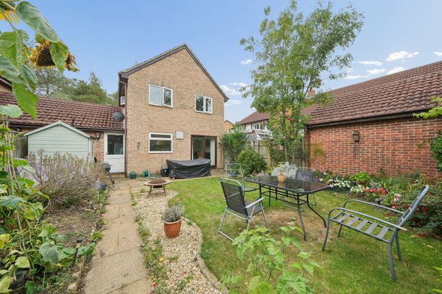 11 Woodley Close, Abingdon photo 4