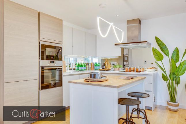 2-bed flat on Glenthorne Road, London W6, £745,000