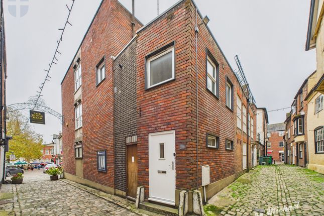 Cam03218G0-Pr0825-Still014