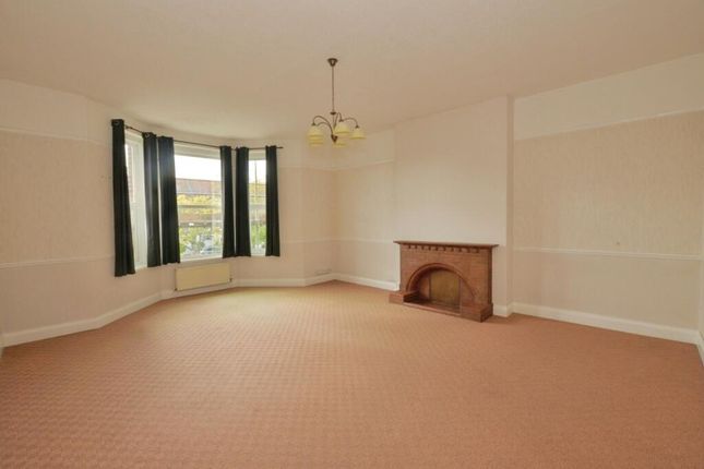 42, Folkestone photo 2