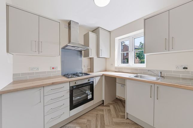 24, Orchard Mill Drive, Leyland photo 3