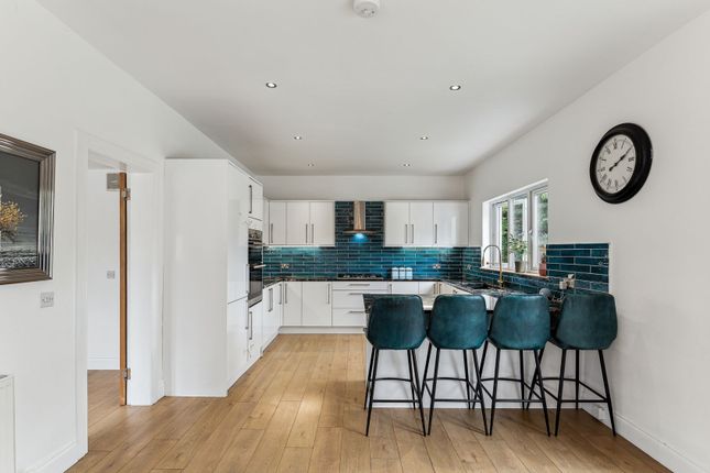 14 Leven Drive, Glasgow photo 2