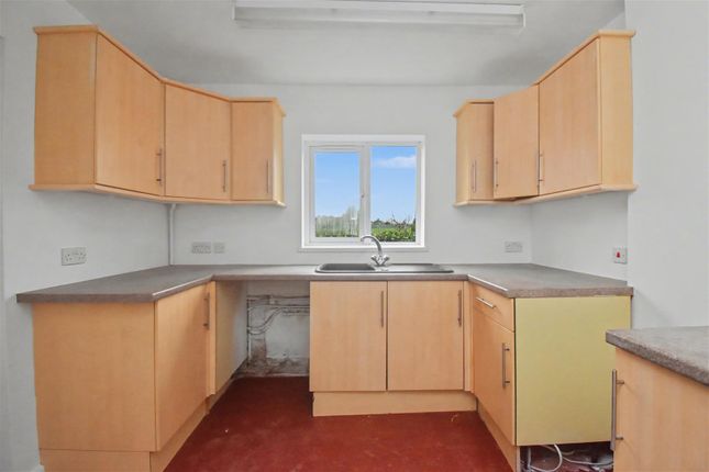 1, Studfall Avenue, Corby photo 2