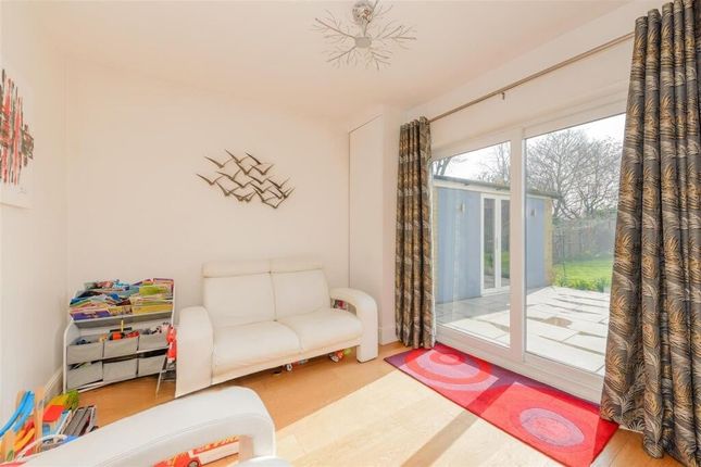 199, London Road, Sittingbourne photo 4