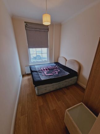 Flat to rent in Marine Parade, Brighton