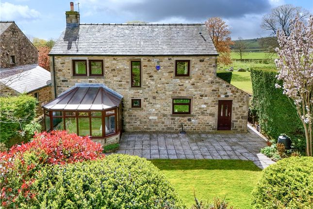 Detached house for sale in Pinfold Croft, Gargrave, Skipton