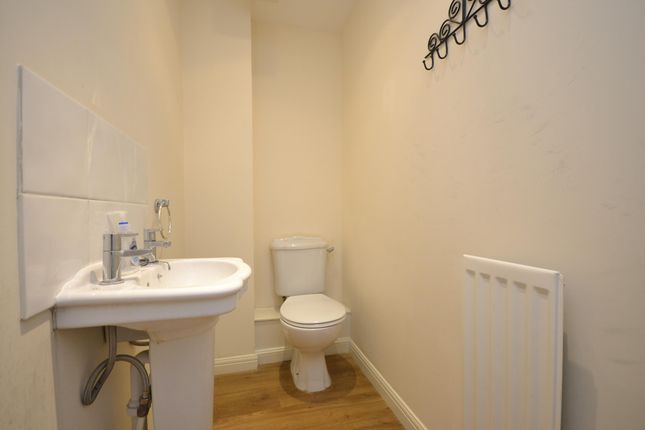 Terraced house to rent in Thackeray, Bristol