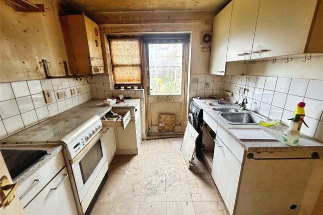 24, Managua Close, Reading photo 2