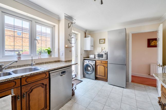 22, Langland Drive, Pinner photo 4