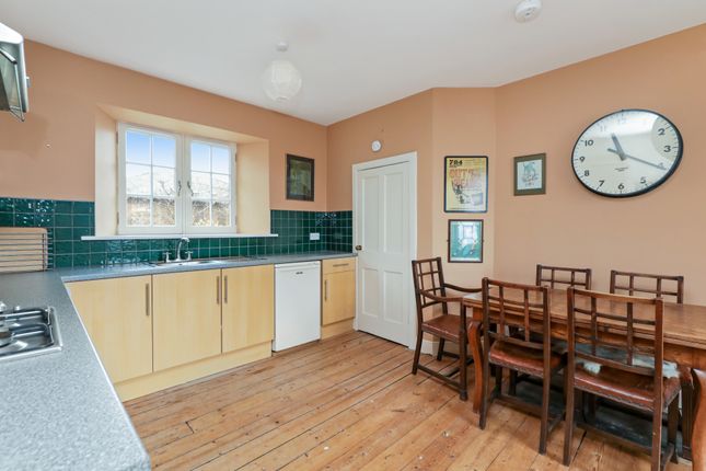 49, John Street, PENICUIK photo 3
