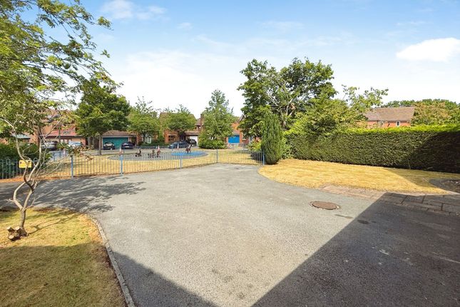 11 Regency Gardens, Cheadle photo 4