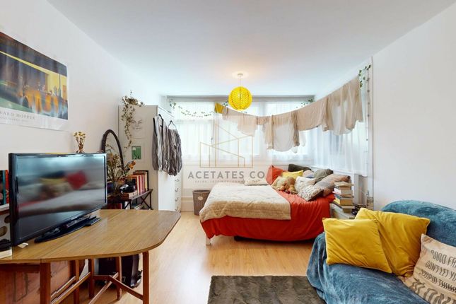 Thumbnail Flat to rent in Cable Street, Whitechapel, London