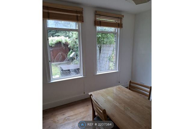 Thumbnail Flat to rent in Carr Road, London