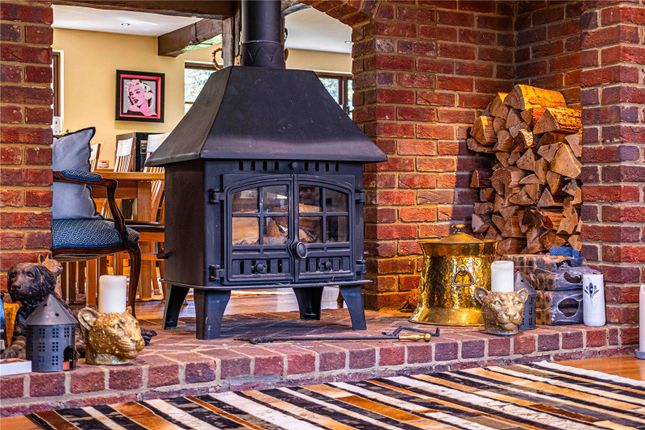 Orchard Cottage,, Totternhoe Road, Eaton Bray photo 4