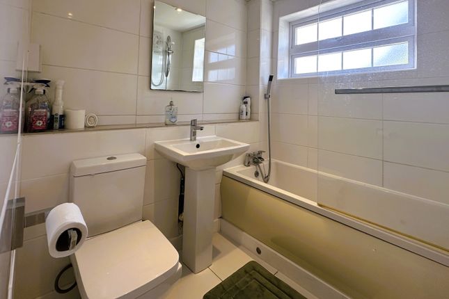 5, Crofton Close, Bracknell photo 5