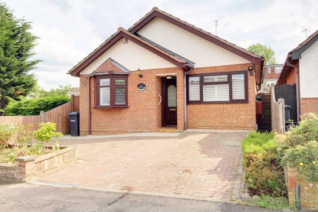 Thumbnail Detached bungalow for sale in Windsor Close, Cheshunt, Waltham Cross
