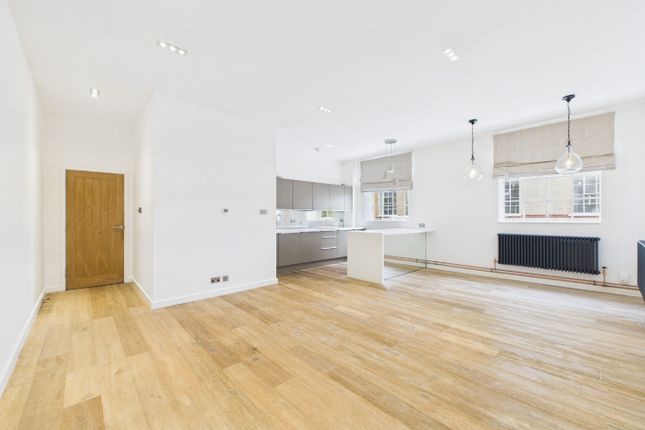 Flat 12, The Old Courtyard, Bromley photo 3