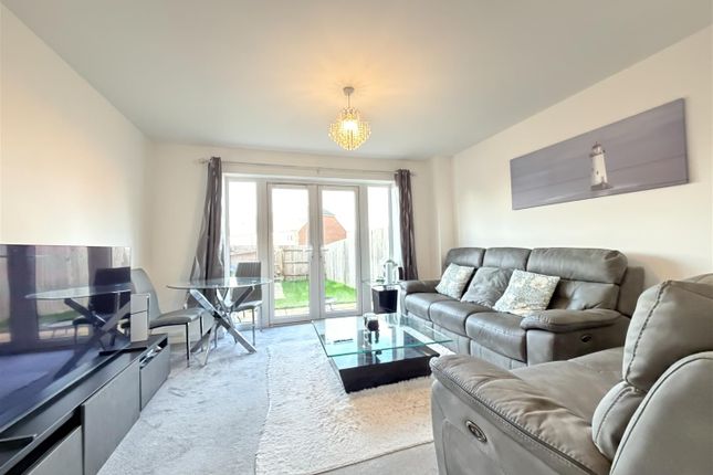 14, Calvert Link, Horsham photo 3