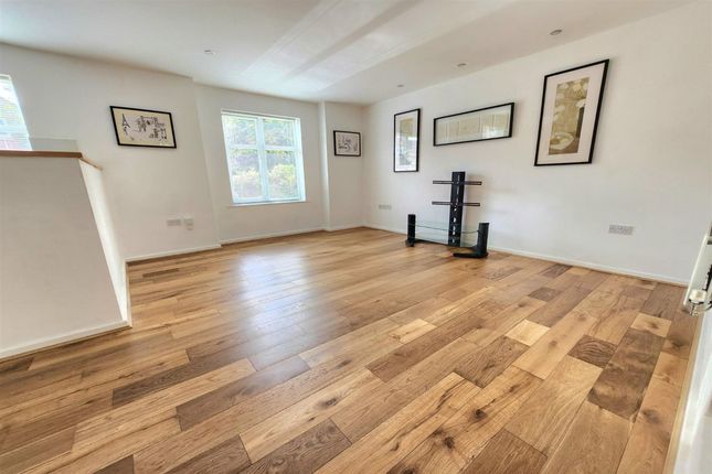 3 Bourchier Way, Warrington photo 2