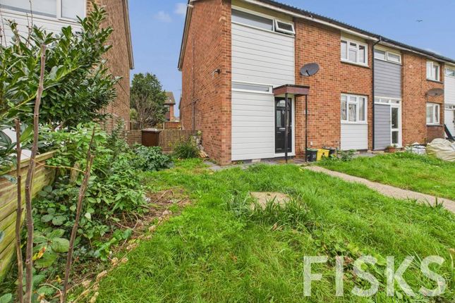 6, Seventh Avenue, Canvey Island photo 2
