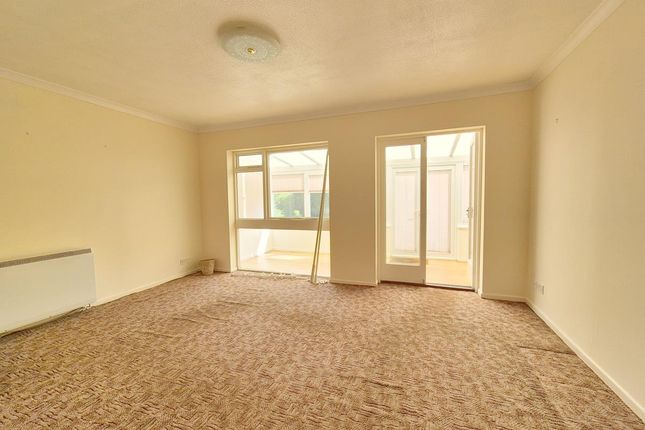 41, Manor Way, Helston photo 4