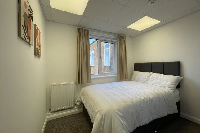 Thumbnail Studio to rent in Wilbury Villas, Hove