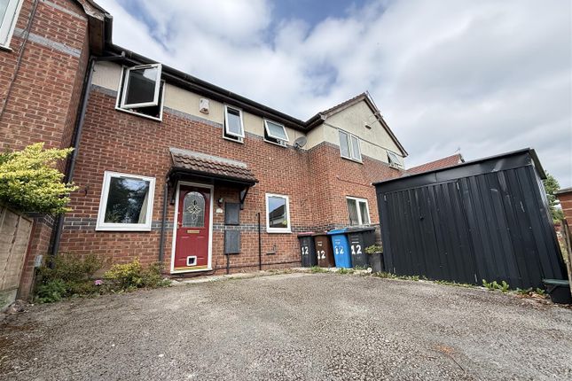 12, Woodgrange Close, Salford photo 2