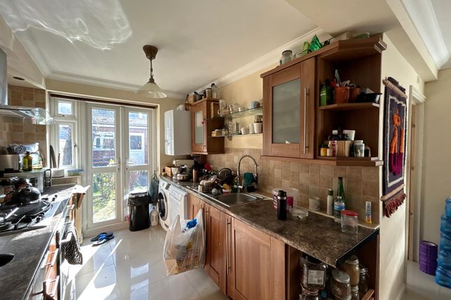 Thumbnail Semi-detached house to rent in Southall