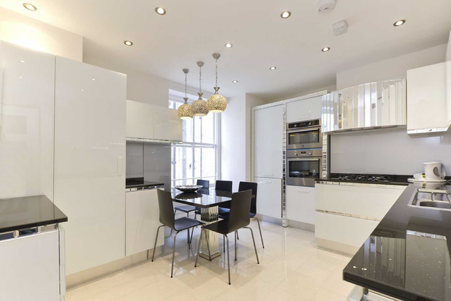 Cable street 4 Bedroom Apartment - Marylebone, NW1, Cabbell Street, London photo 4