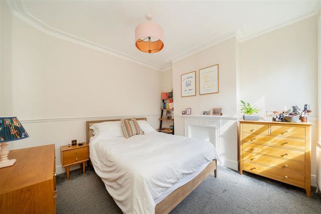 222A, Chapter Road, London photo 4