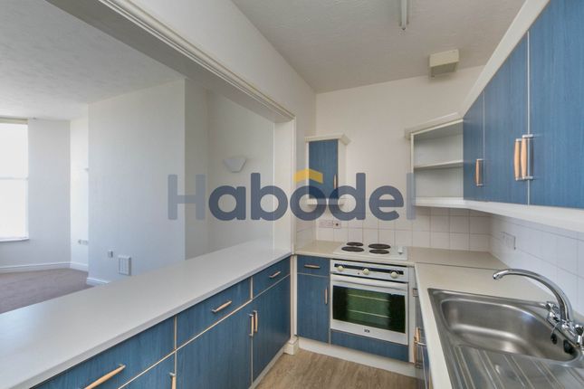 Flat 6, 73 West Parade, Rhyl photo 3