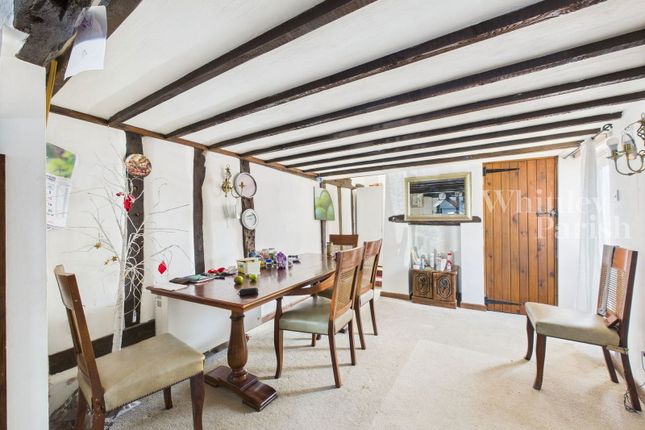 St. Marys Cottage, Market Place, Norwich photo 4