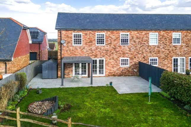 3-bed house on 5, Applegate Court, Ashford, £395,000
