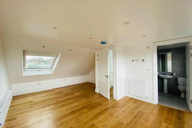 Thumbnail Terraced house to rent in Clifford Way, London