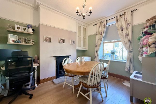 214 Avenue Parade, Accrington photo 3