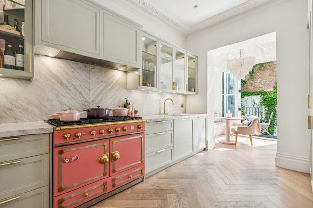 21, Ovington Gardens, Knightsbridge, London photo 4