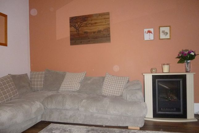 2/1 95 Woodford Street, Glasgow photo 3