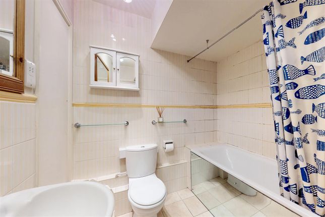 Flat for sale in Burgon Street, Priory House, London