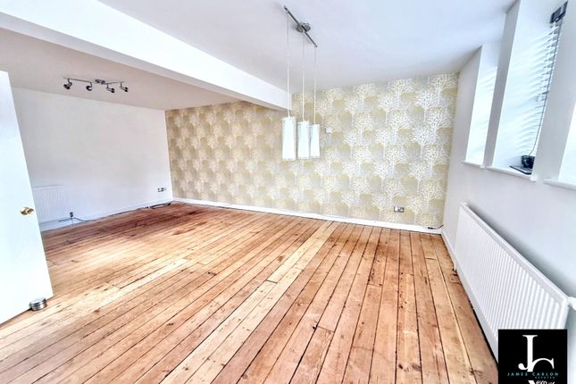 Wesley Road, Telford photo 4