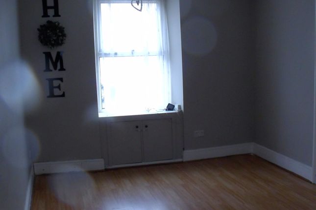 36 Cecil Street, Holyhead photo 2