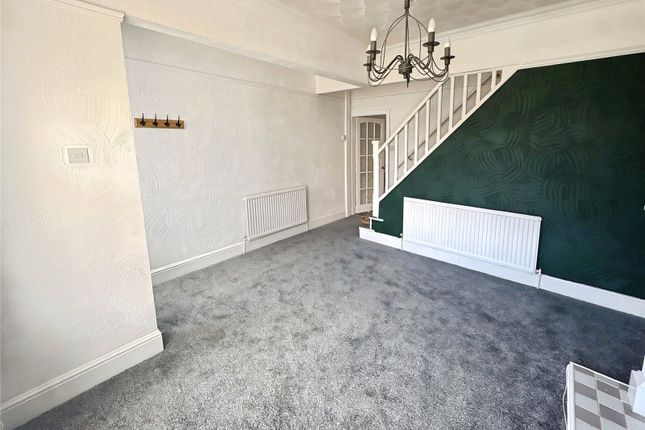7, West End Avenue, South Yorkshire photo 4