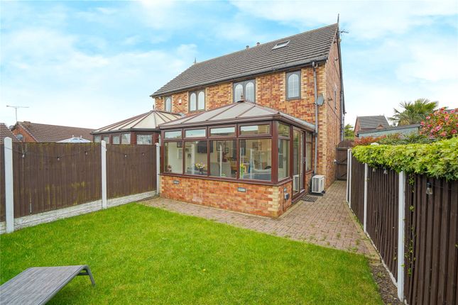 9, Fardell Gardens, Rotherham photo 4